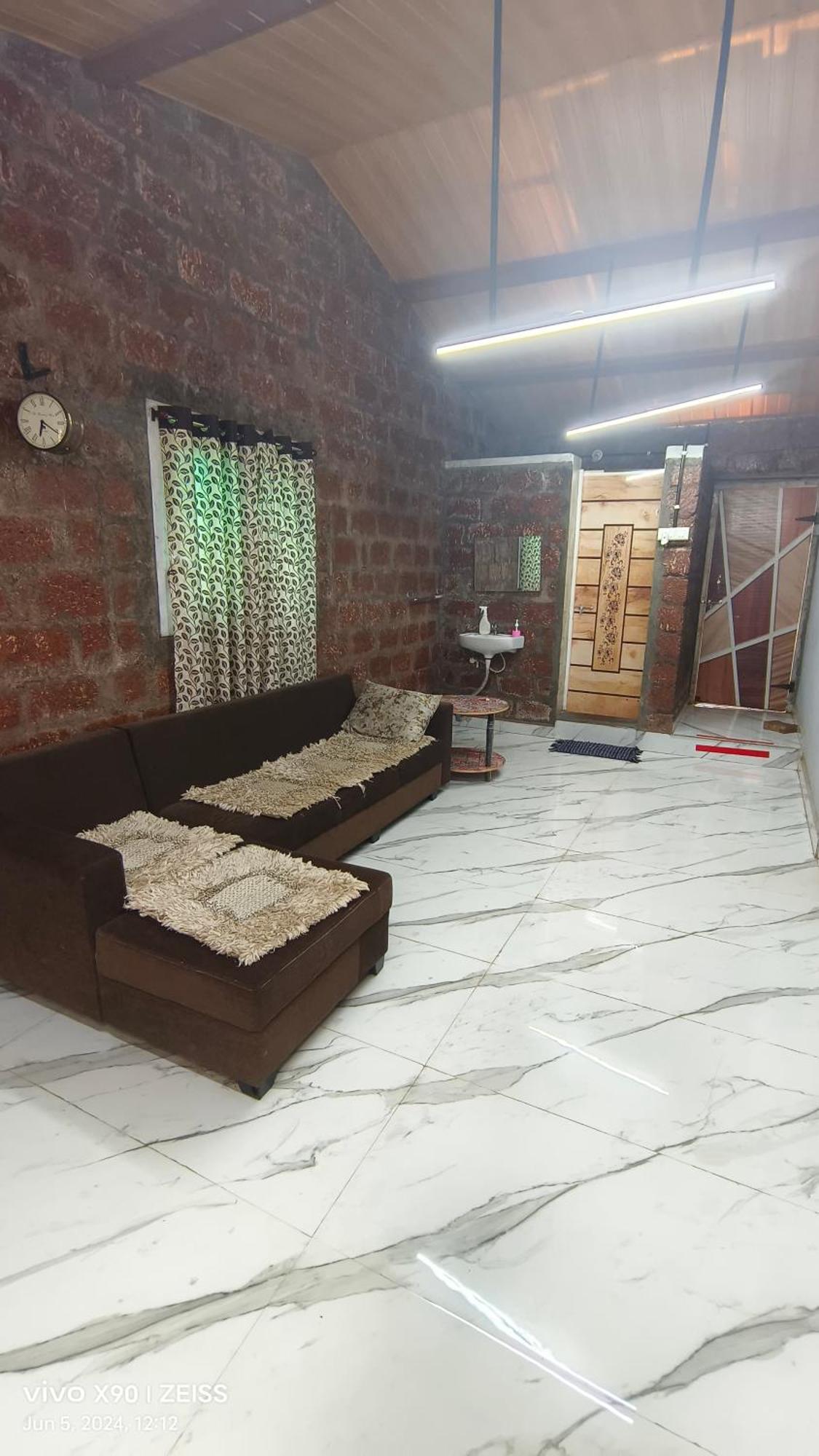 Annabella Resort, Guest House Khakurla Екстер'єр фото